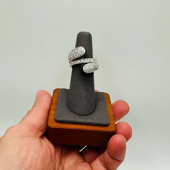 NWT Luxury Black Onyx Cubic Zirconia Bypass Ring - Picture 3 of 17